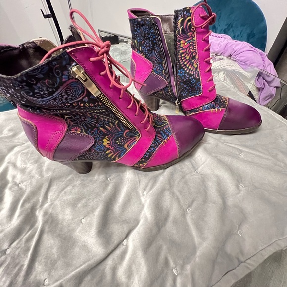 Vibrant Pink and Purple Lace-Up Boots - Picture 2 of 12